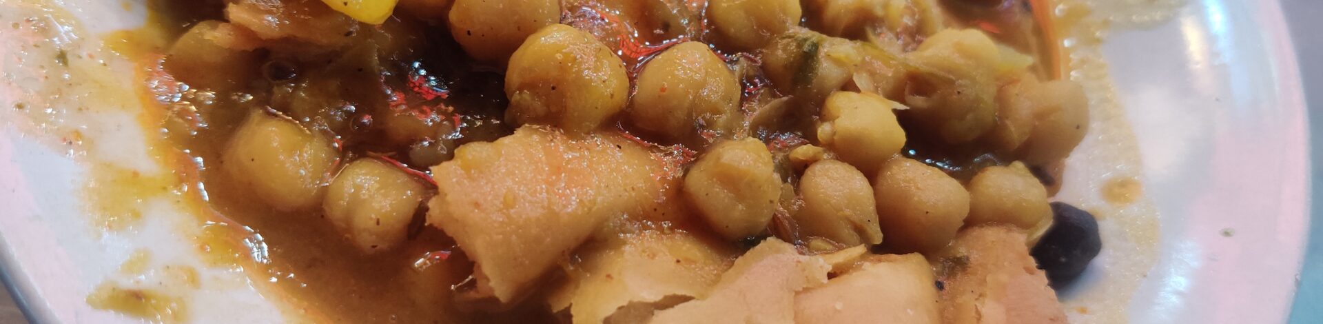 Shree Bankey Bihari Samosa Wala chole samosa