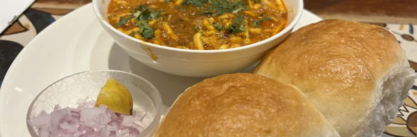 Verandah Misal Pav